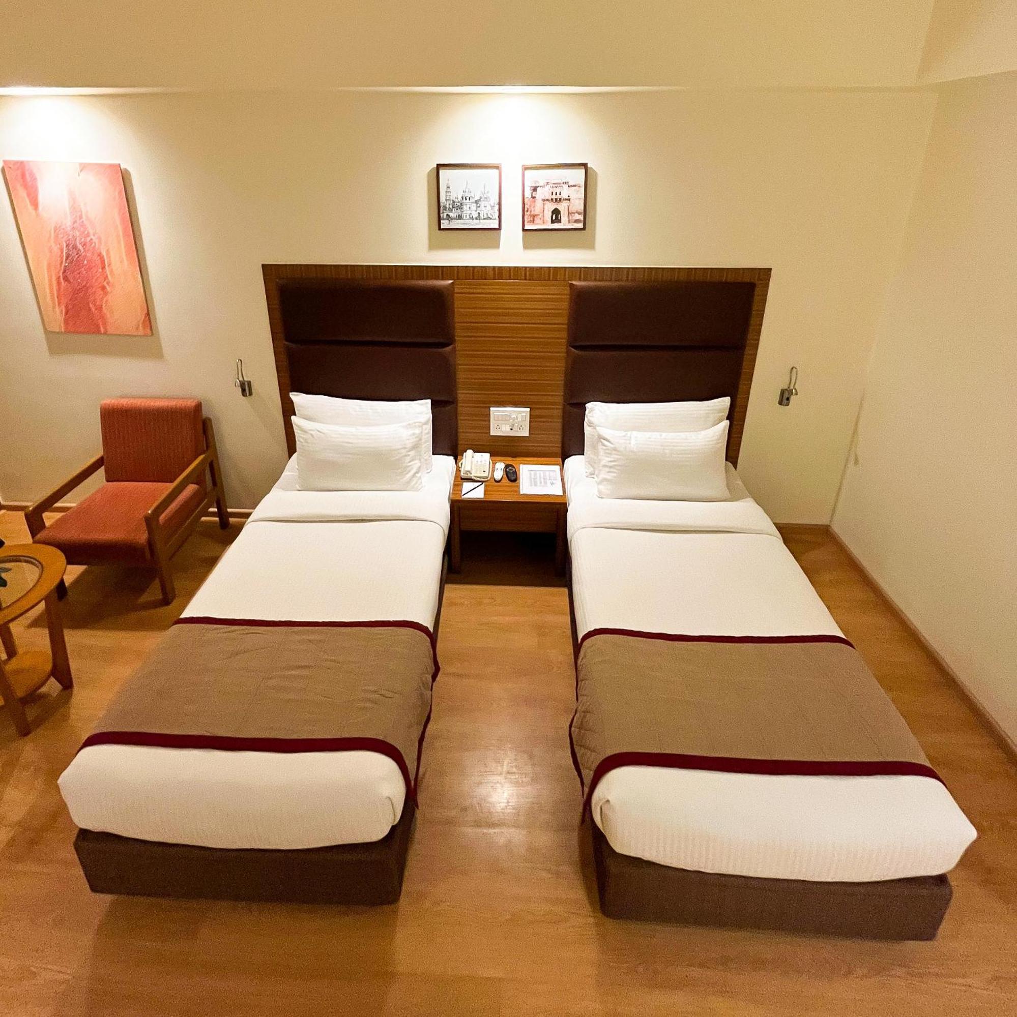 Ramee Panchshil Hotel Kolhapur Exterior photo