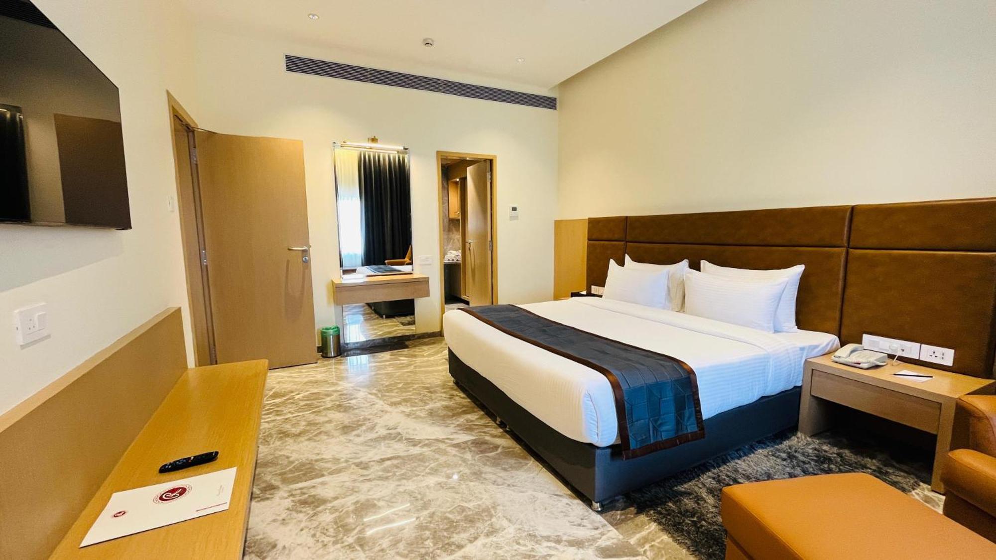 Ramee Panchshil Hotel Kolhapur Exterior photo